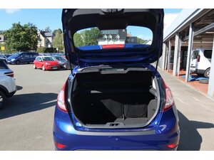 Ford Fiesta Titanium 73.750 km 8.990 &euro; Bad Endbach 35080