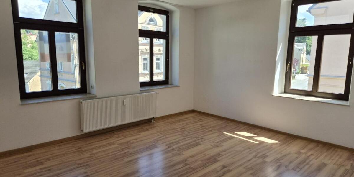 Für EIGENNUTZER ! Individuell gestaltbare Wohnung im 1. OG - mit Balkon, Garage und Stellplatz! - Etagenwohnung Bärenstein Niederschlag | Angebot:26003487