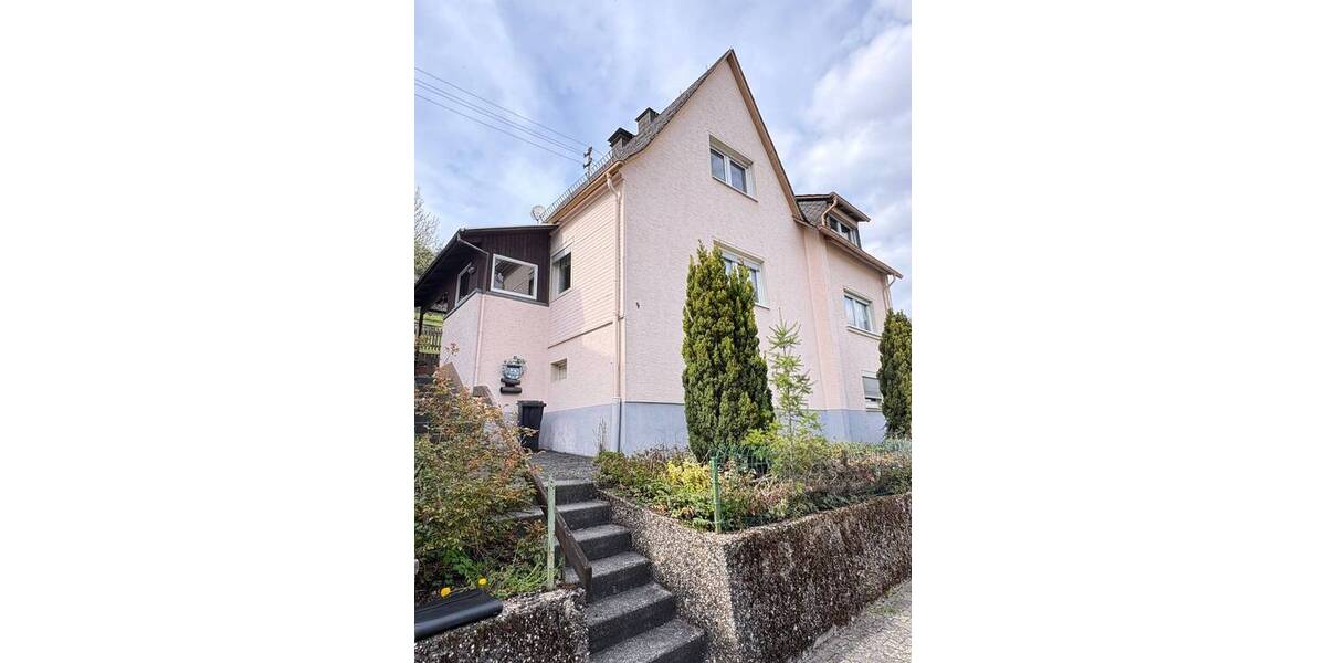 Einfamilienhaus Idar Oberstein - 6 Zimmer, 135 m&sup2;, 139.000&euro; | Angebot:26360008