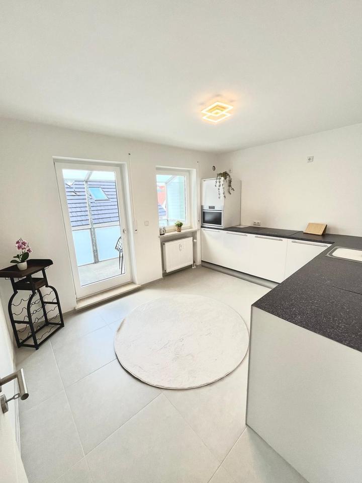 Neu renovierte 3 Zimmer Whg + Balkon in 86199 Göggingen inkl. TG zimmer