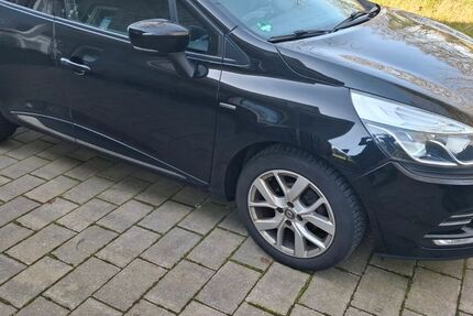 Renault Clio 76.500 km 7.700 &euro; Schortens 26419
