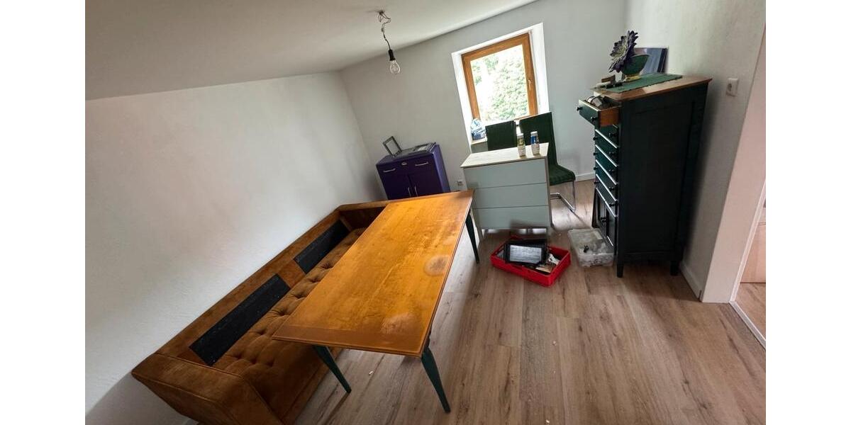 Etagenwohnung Osburg - 4 Zimmer, 100 m&sup2;, 250&euro; | Angebot:26350788