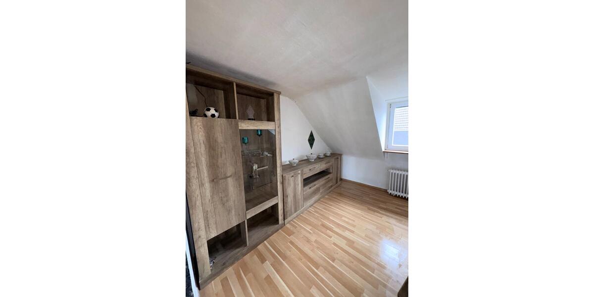 Dachgeschoßwohnung Mönchengladbach - 1 Zimmer, 43 m&sup2;, 480&euro; | Angebot:25926032
