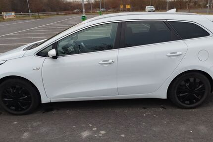 Kia ceed Sportswagon 146.100 km 9.100 &euro; Mühlhausen /Thüringen 99974