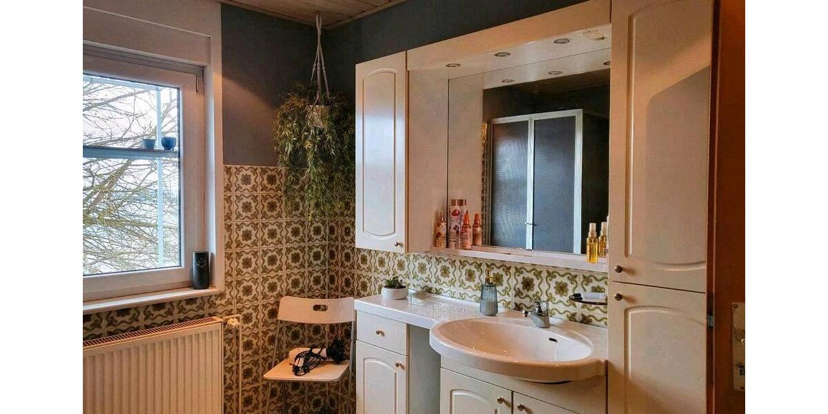 Doppelhaushälfte Gemünden (Wohra) - 6 Zimmer, 150 m&sup2;, 282.000&euro; | Angebot:26750630