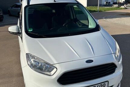 Ford Tourneo Courier 111.062 km 10.750 &euro; Bernhardswald 93170