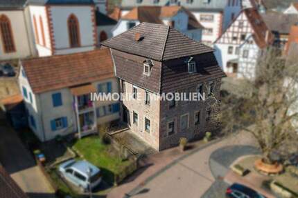 Haus Steinau an der Straße Steinau - 8 Zimmer, 207 m&sup2;, 239.000&euro; | Angebot:25845730