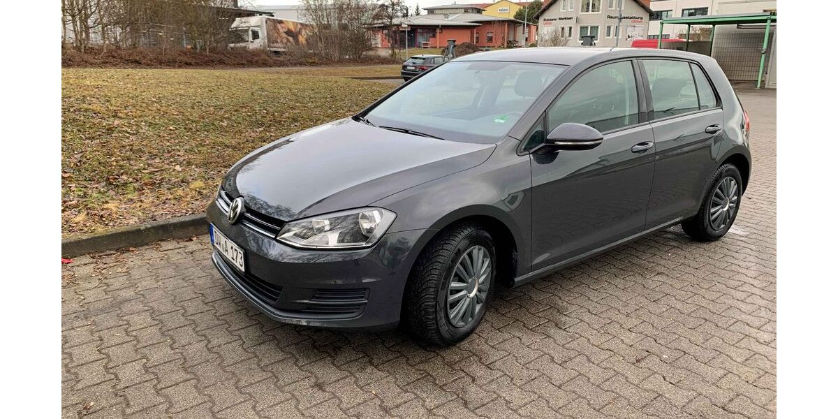 VW Golf 143.210 km 7.500 &euro; Glashütte 01768