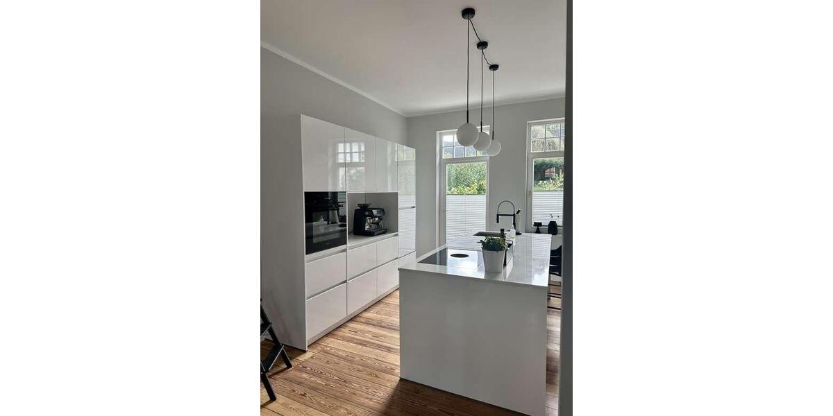 Einfamilienhaus Flintbek - 6 Zimmer, 210 m&sup2;, 2.730&euro; | Angebot:25406327