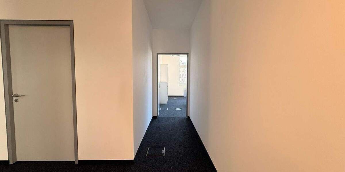 Gewerbeobjekt Leipzig Südvorstadt - 9 Zimmer, 289 m&sup2;, 3.614&euro; | Angebot:25564306