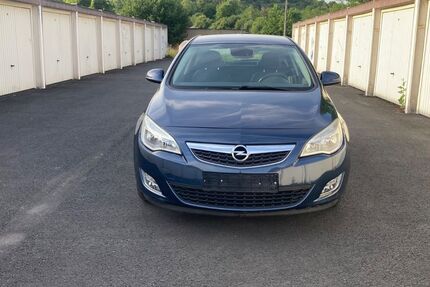 Opel Astra 97.500 km 7.900 &euro; Eisenach 99817