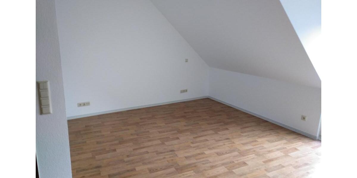 Dachgeschoßwohnung Biebertal - 1 Zimmer, 38 m&sup2;, 385&euro; | Angebot:25419190