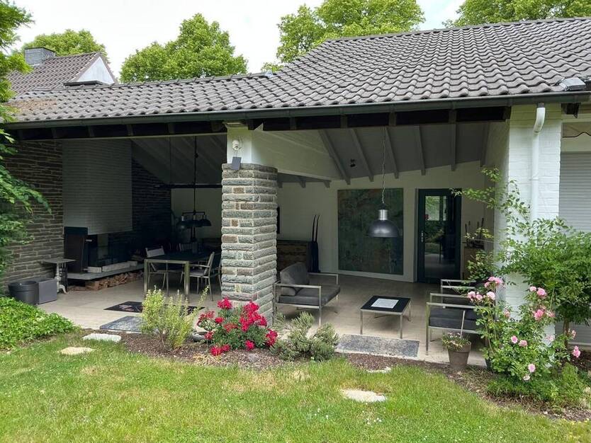 Ihr Logenplatz im Herzen der erlesensten Wohnlage! Premium-Bungalow direkt am Bökelberg!
