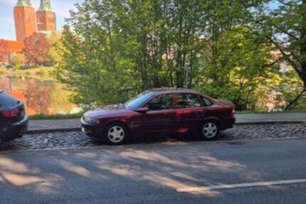 Opel Vectra 90.000 km 3.200 € Hohenwarsleben 39326