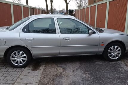 Ford Mondeo 156.000 km 1.000 € Altdorf 84032