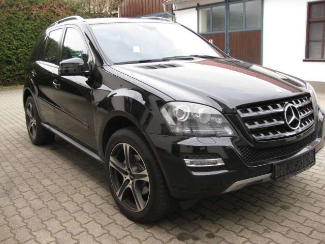 Mercedes-Benz ML 300 223.000 km 13.500 &euro; Johanniskirchen 84381