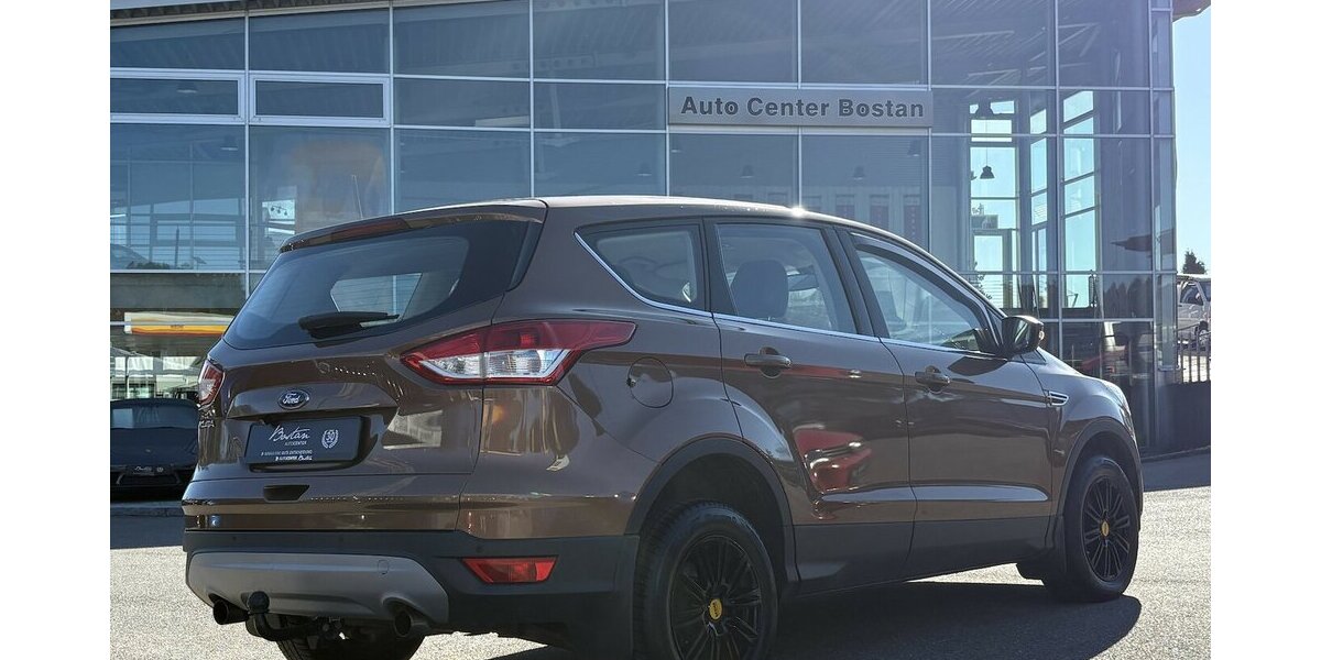 Ford Kuga 2.0 TDCI Titanium STANDHZ/NAVI/DAB/KAMERA 98.466 km 10.900 &euro; Villingen-Schwenningen 78054