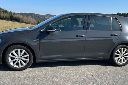 VW Golf 105.000 km 14.300 &euro; Spiegelau 94518