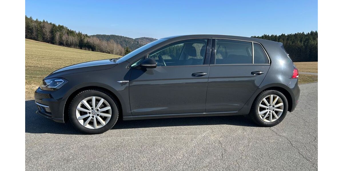 VW Golf 105.000 km 14.300 &euro; Spiegelau 94518