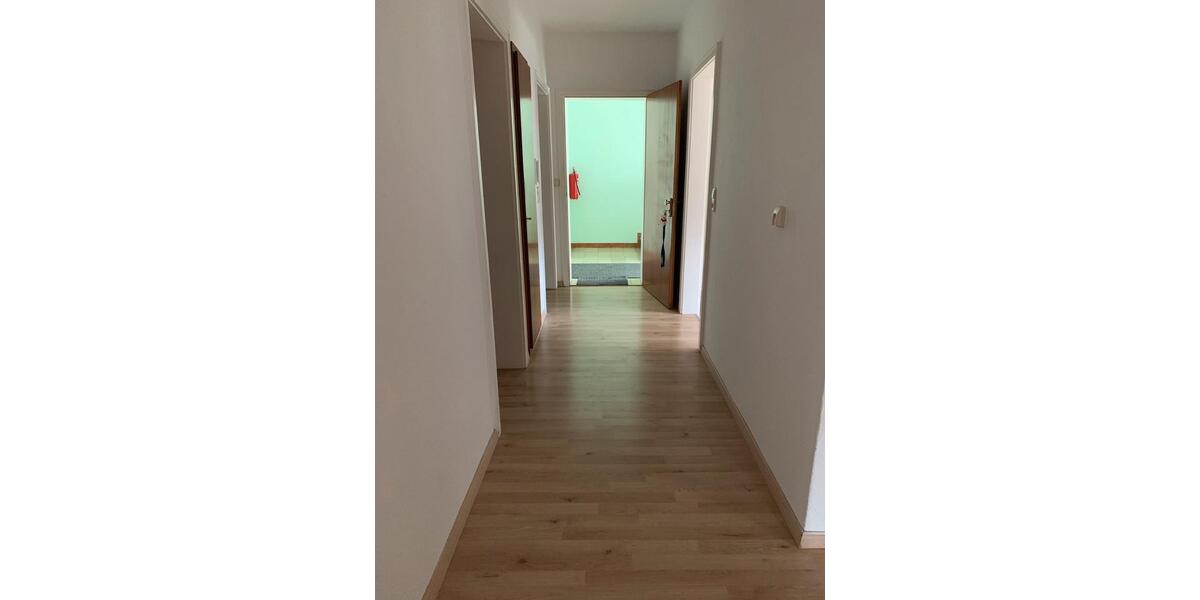 Etagenwohnung Gersthofen - 4 Zimmer, 85 m&sup2;, 1.400&euro; | Angebot:25945335