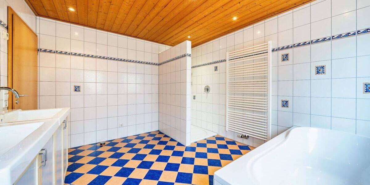 Reihenmittelhaus Sinsheim Hilsbach - 4 Zimmer, 255 m&sup2;, 249.000&euro; | Angebot:26672732