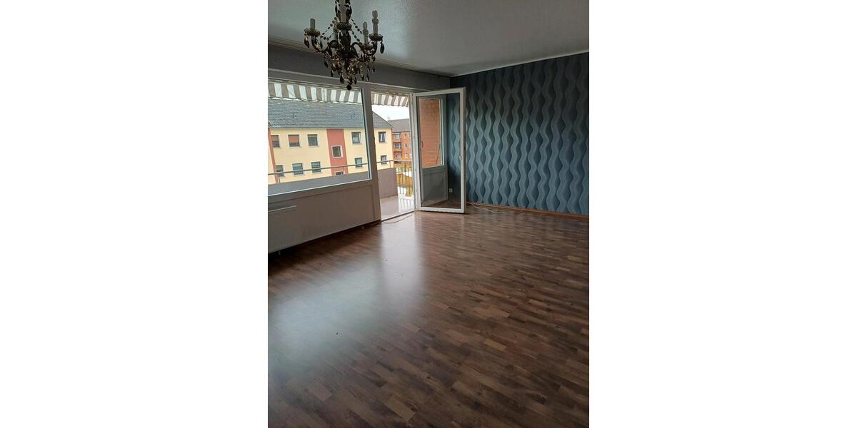 Etagenwohnung Dannenberg (Elbe) - 3 Zimmer, 86 m&sup2;, 140.000&euro; | Angebot:27094298