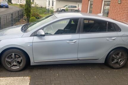 Hyundai IONIQ 141.000 km 9.000 &euro; Bremerhaven 27578