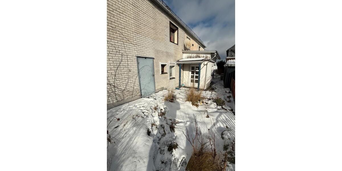 Einfamilienhaus Hof Neuhof - 5 Zimmer, 100 m&sup2;, 65.000&euro; | Angebot:26387812