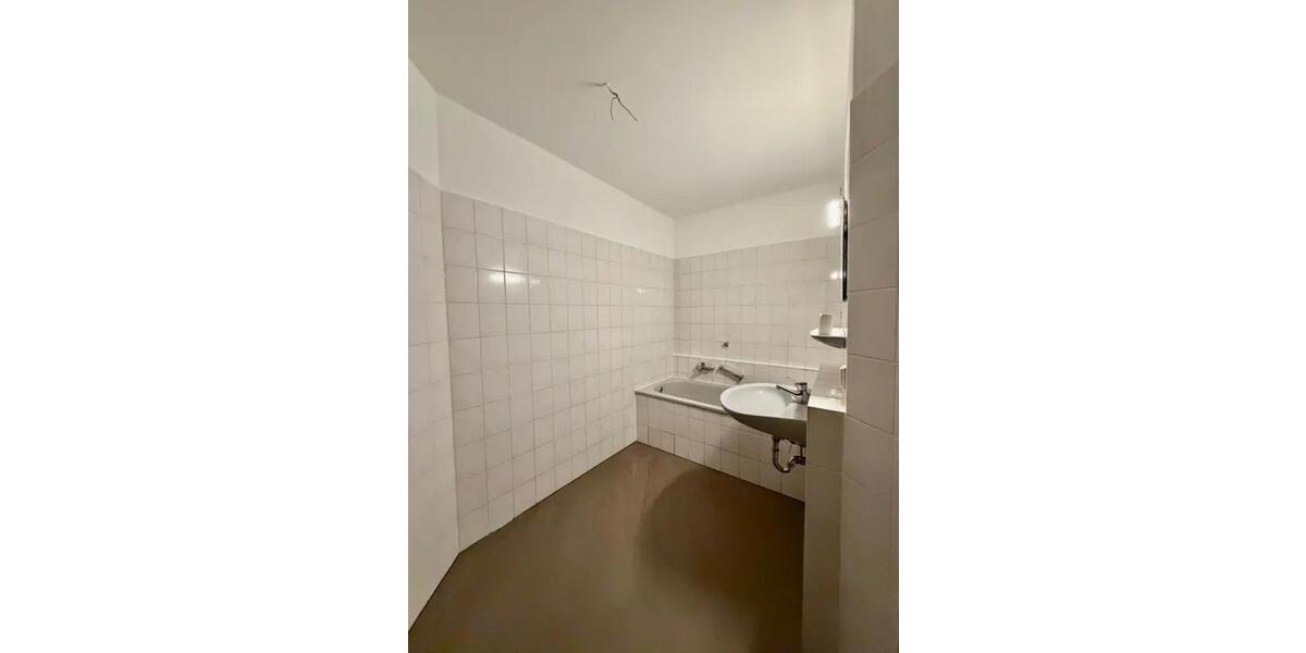 Etagenwohnung Tamm - 3.5 Zimmer, 98 m&sup2;, 1.100&euro; | Angebot:24536356