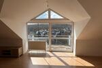Dachgeschoßwohnung Veitshöchheim - 1 Zimmer, 44 m&sup2;, 500&euro; | Angebot:26255334