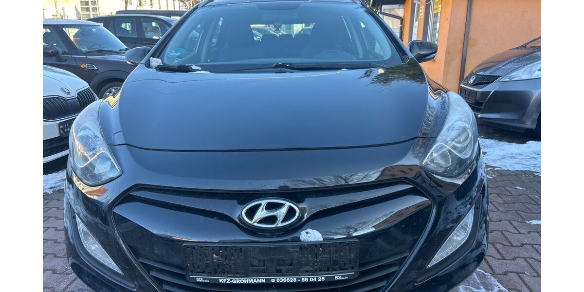 Hyundai i30 206.000 km 3.900 &euro; zwickau 08064