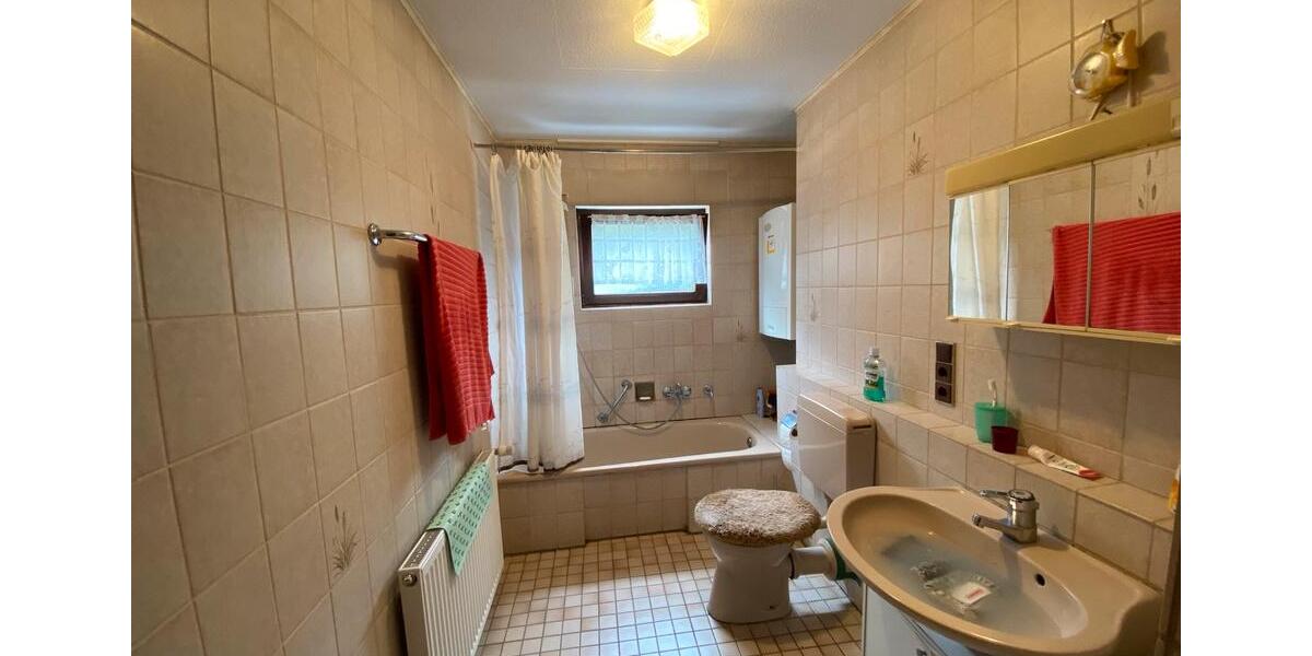 Hochparterre Büdingen - 3 Zimmer, 78 m&sup2;, 200.000&euro; | Angebot:27016006