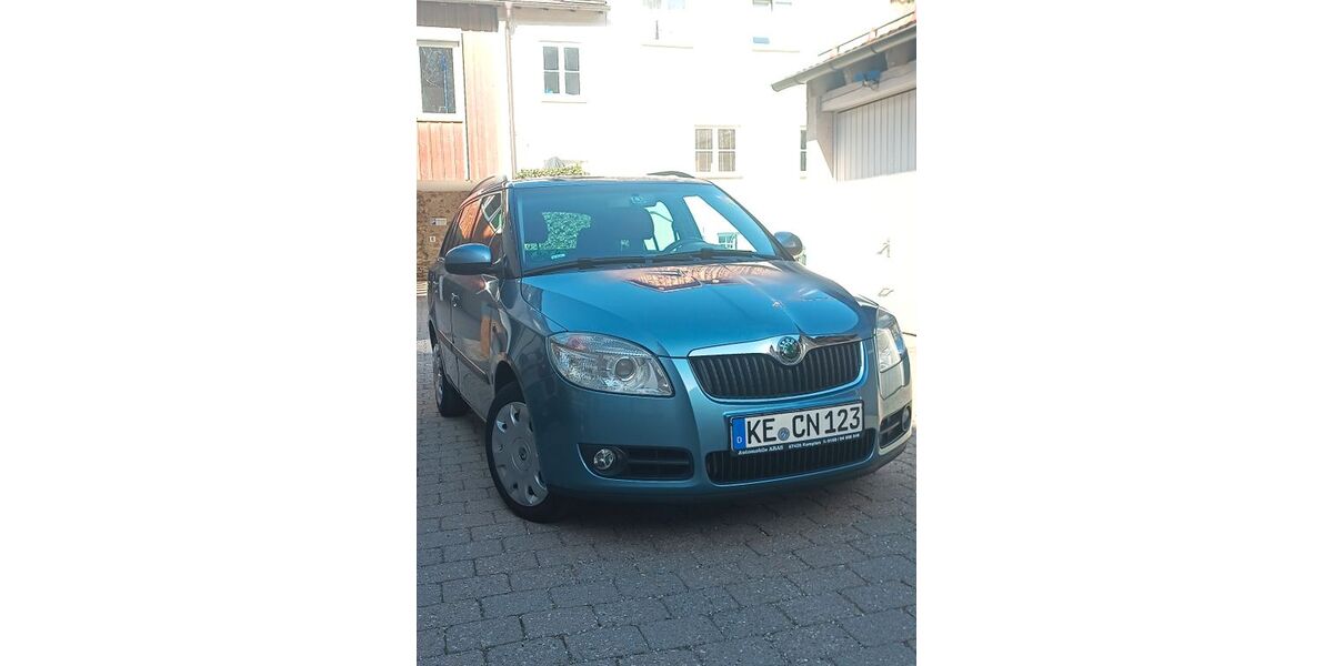 Skoda Fabia 177.000 km 2.400 &euro; Kempten 87434