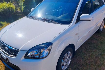 Kia Rio 158.207 km 4.250 &euro; Leegebruch 16767