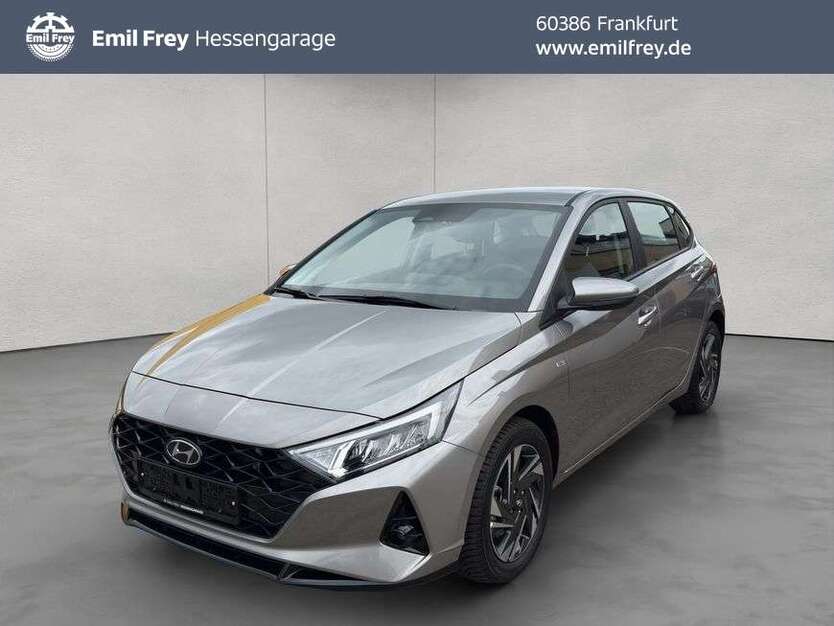 i20