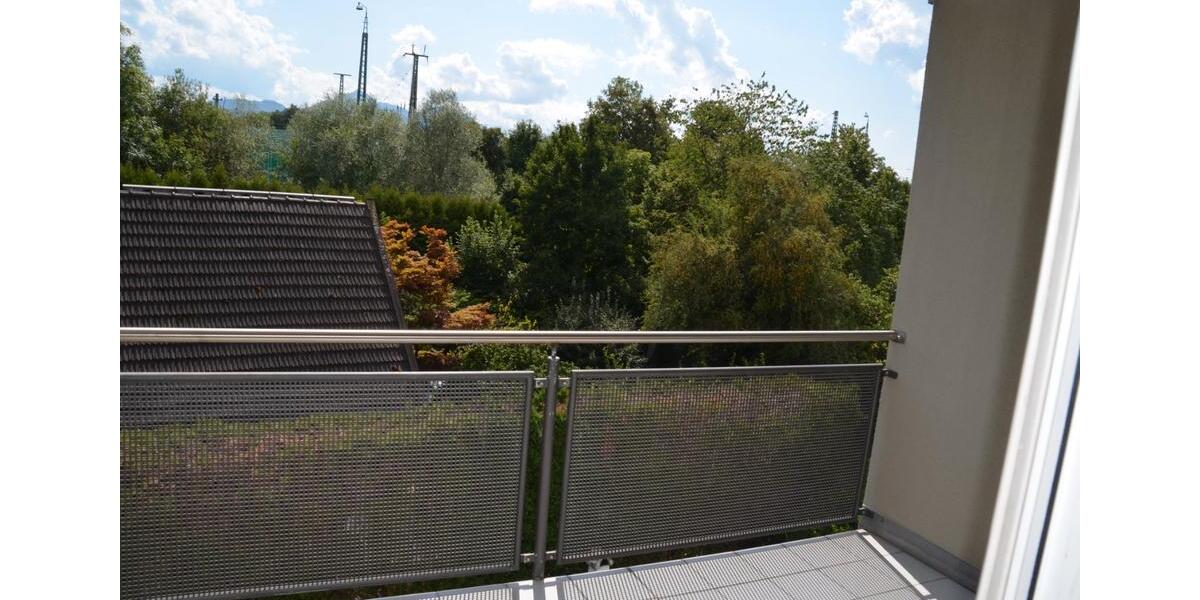 Dachgeschoßwohnung Freilassing - 2 Zimmer, 63 m&sup2;, 285.000&euro; | Angebot:27116817