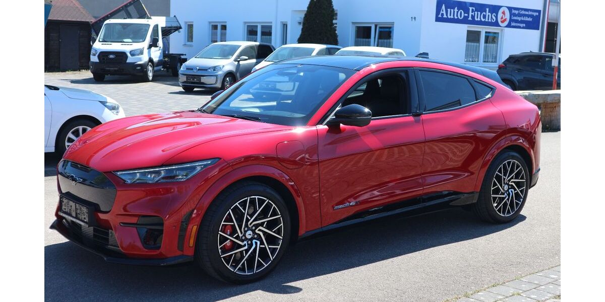 Ford Mustang Mach-E 20.000 km 38.500 &euro; Ellwangen - Neunstadt 73479