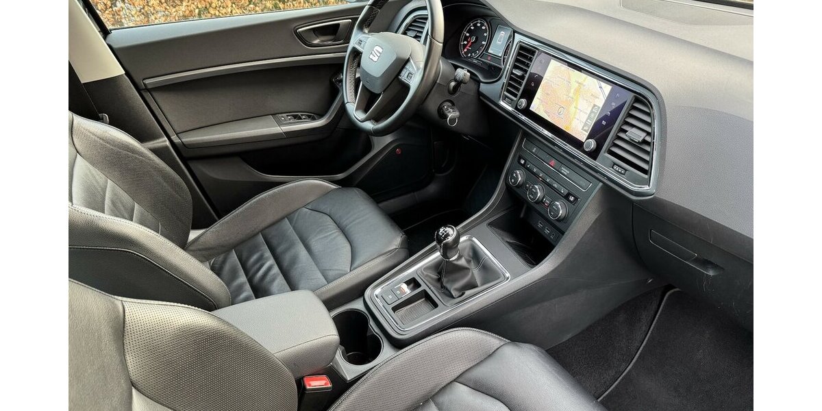 Seat Ateca Leder Navi Klima Temp. SR+WR UNFALLFREI 1a 60.000 km 15.500 &euro; Erftstadt 50374