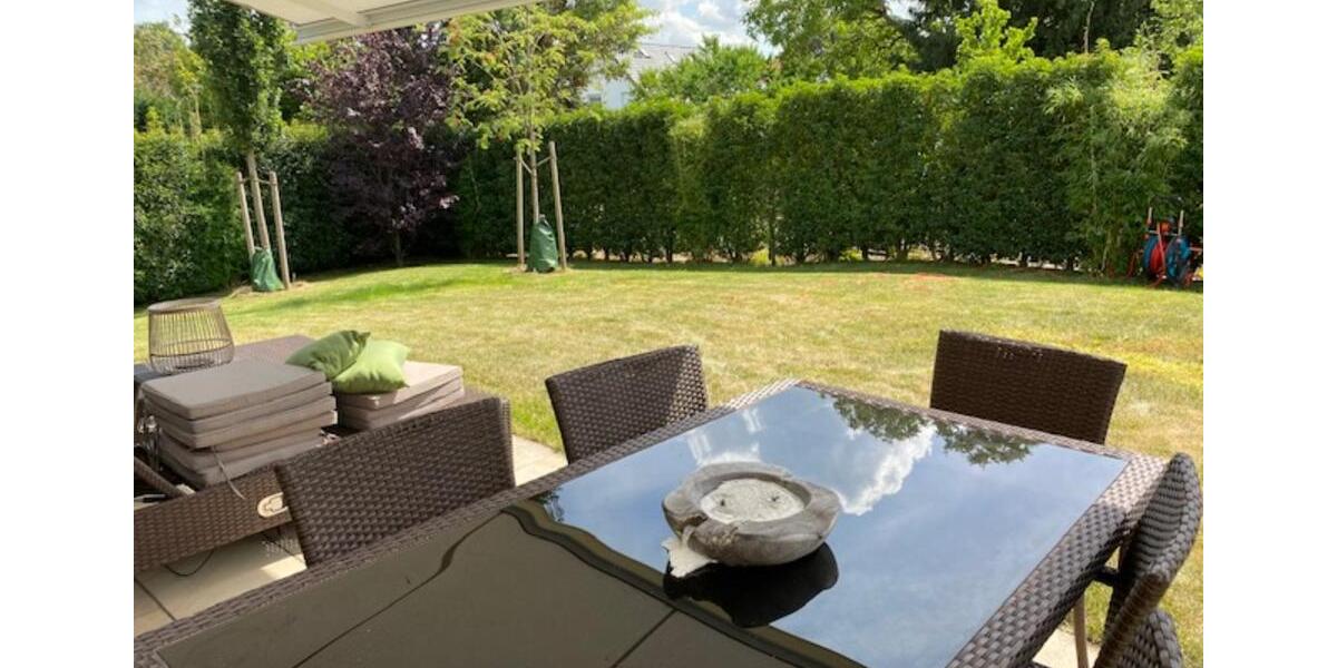 Doppelhaushälfte Düsseldorf Niederkassel - 6 Zimmer, 220 m&sup2;, 5.900&euro; | Angebot:25362583