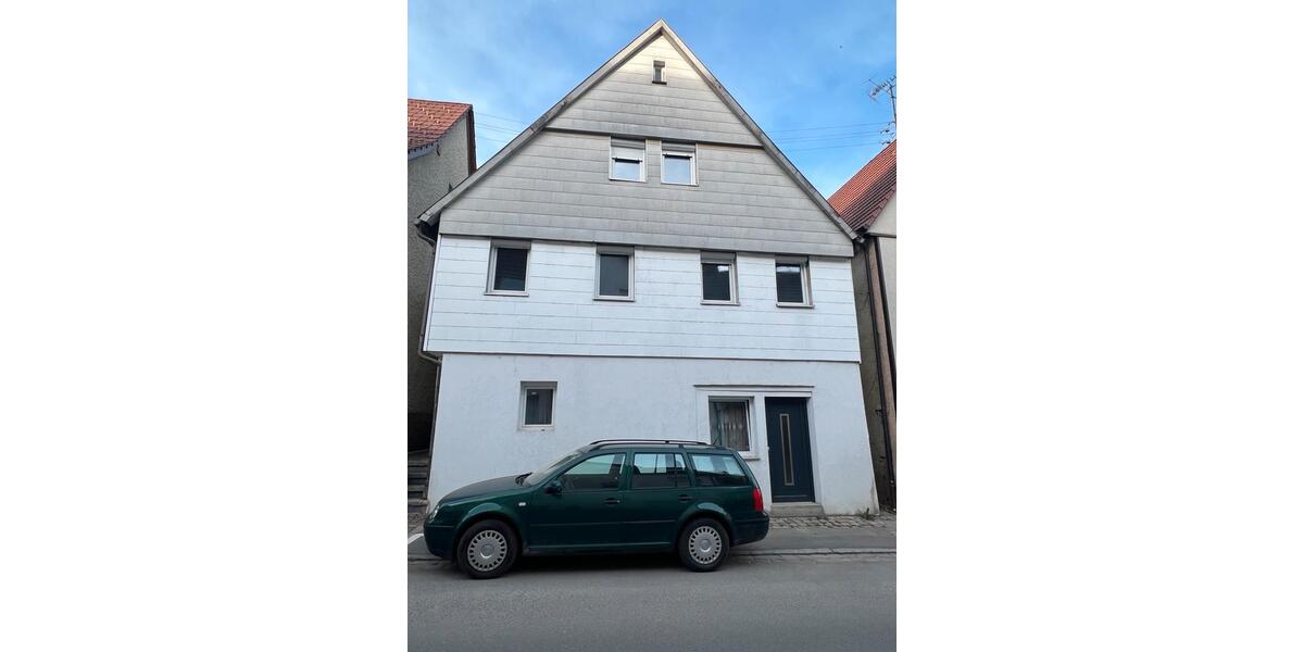 Mehrfamilienhaus, Wohnhaus Aichtal - 8 Zimmer, 160 m&sup2;, 1.800&euro; | Angebot:26377079