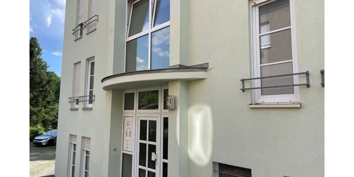 Kleines Immobilien-Paket mit Potential - Küche und Bad mit Fenster, Balkon sowie Stellplatz inkl. ! - 2- Chemnitz Hilbersdorf | Angebot:26781612