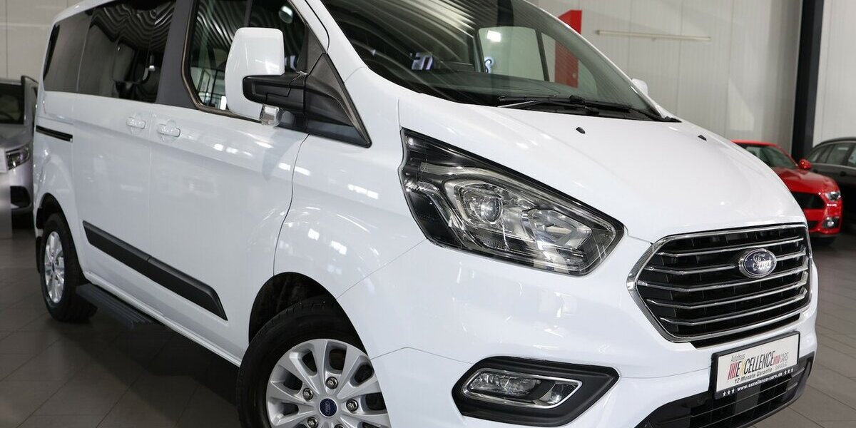 Ford Tourneo Custom 2.0 TDCI 320 L1 / 8-SITZER / NAVI 119.000 km 28.998 &euro; Hamm 59077