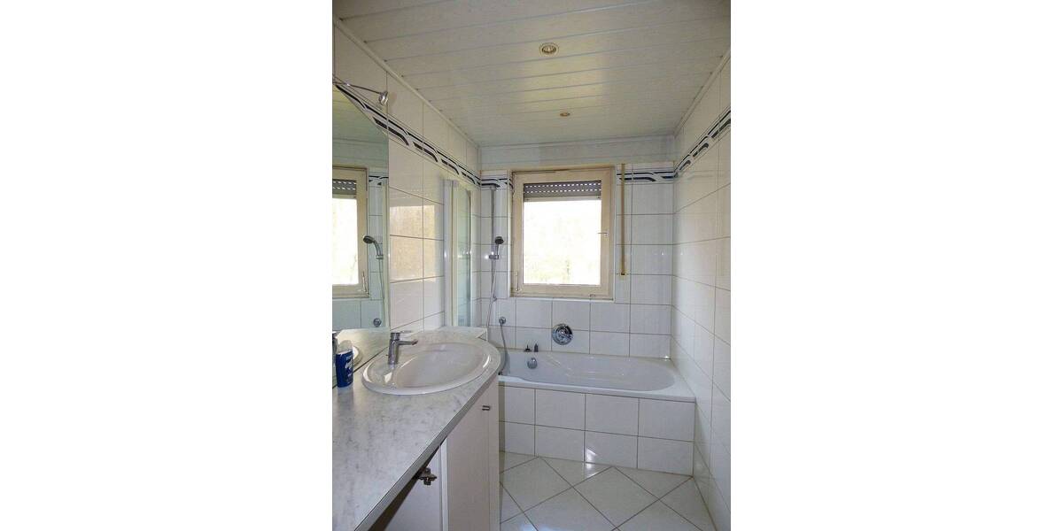 Etagenwohnung Überlingen - 3 Zimmer, 87 m&sup2;, 240.000&euro; | Angebot:26902035