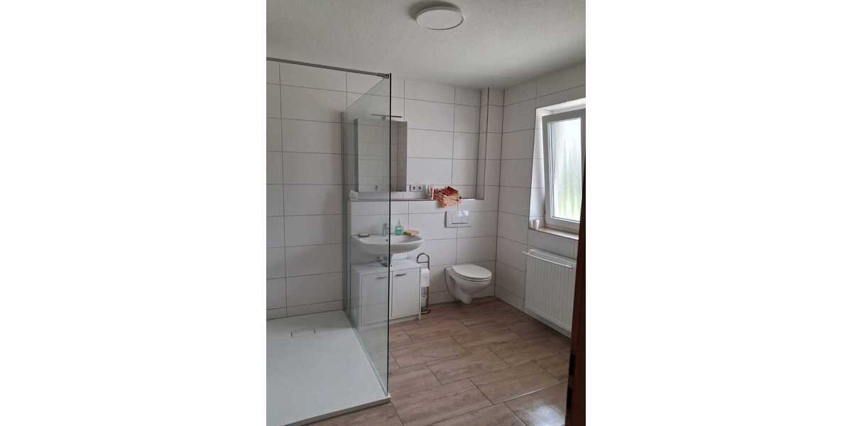 Renditeobjekt: 3 Raum-ET-Wohnung in schöner Wohnlage von Crossen - Etagenwohnung Crossen | Angebot:26386342