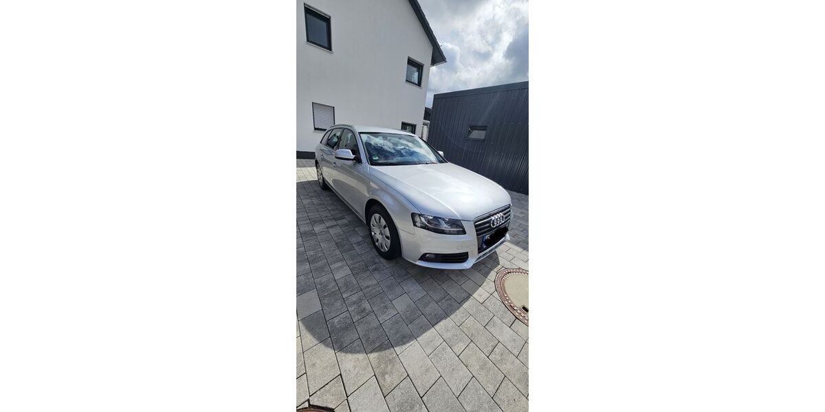 Audi A4 97.000 km 10.900 &euro; Eitensheim 85117