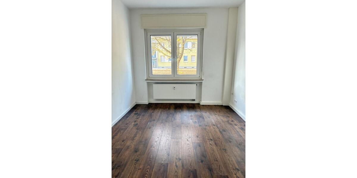 Erdgeschoßwohnung Dormagen - 6 Zimmer, 127 m&sup2;, 1.422&euro; | Angebot:25956754