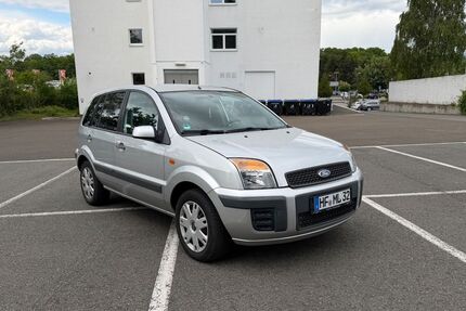 Ford Fusion 149.484 km 2.350 &euro; Löhne 32584