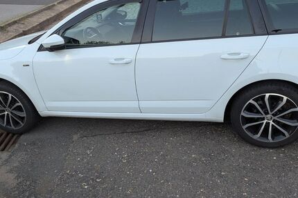 Skoda Octavia 75.000 km 16.000 &euro; Dohna 01809