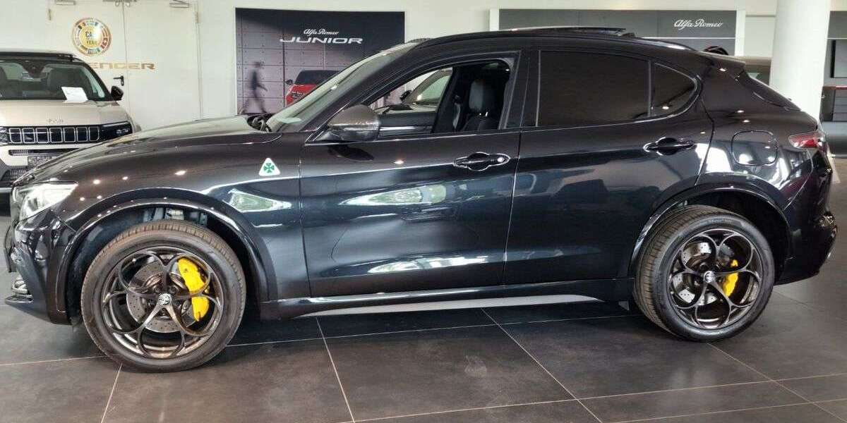 Alfa Romeo Stelvio 34.497 km 54.990 &euro; München 81827