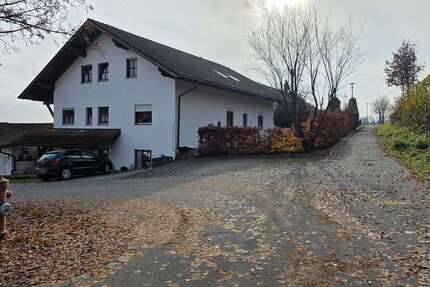 Wohnung zum Kaufen in Eging am See 270.000 € 131 m² 5 zimmer